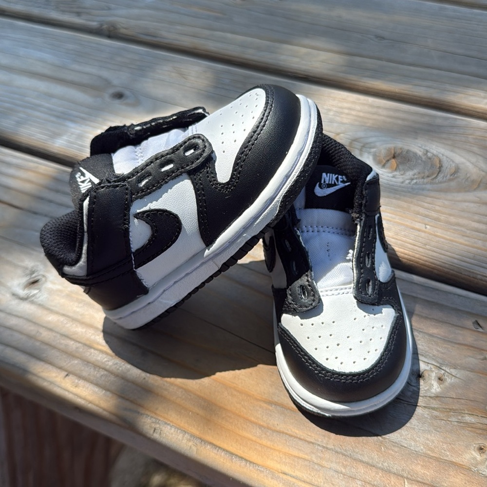 Nike Panda Dunk Low